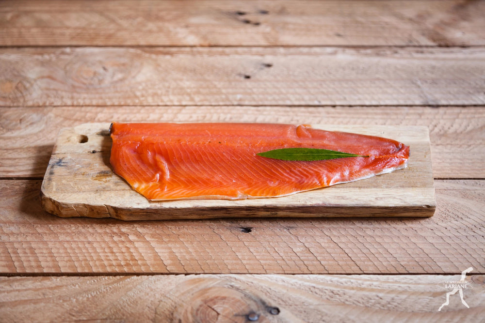 Trota salmonata affumicata a freddo